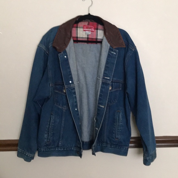 Marlboro Other - Vintage Marlboro Jean Jacket with Leather Collar
